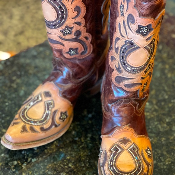 Corral Boots with Crystals - Picture 2 of 5